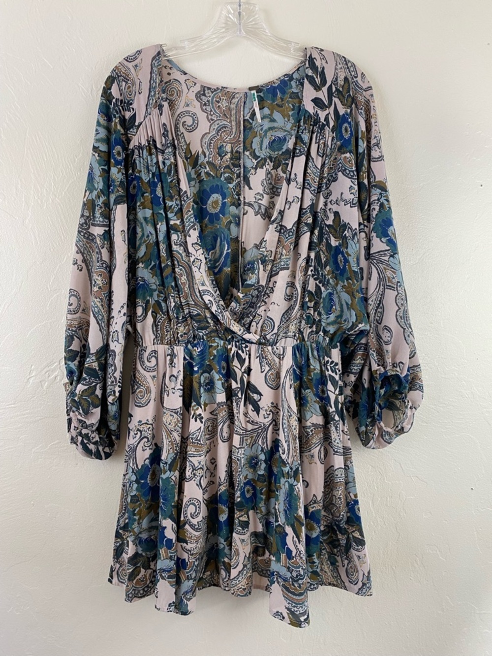 Free People Size Small Grey & Tan Floral Paisley Puffy Sleeve V-neck Mini Dress